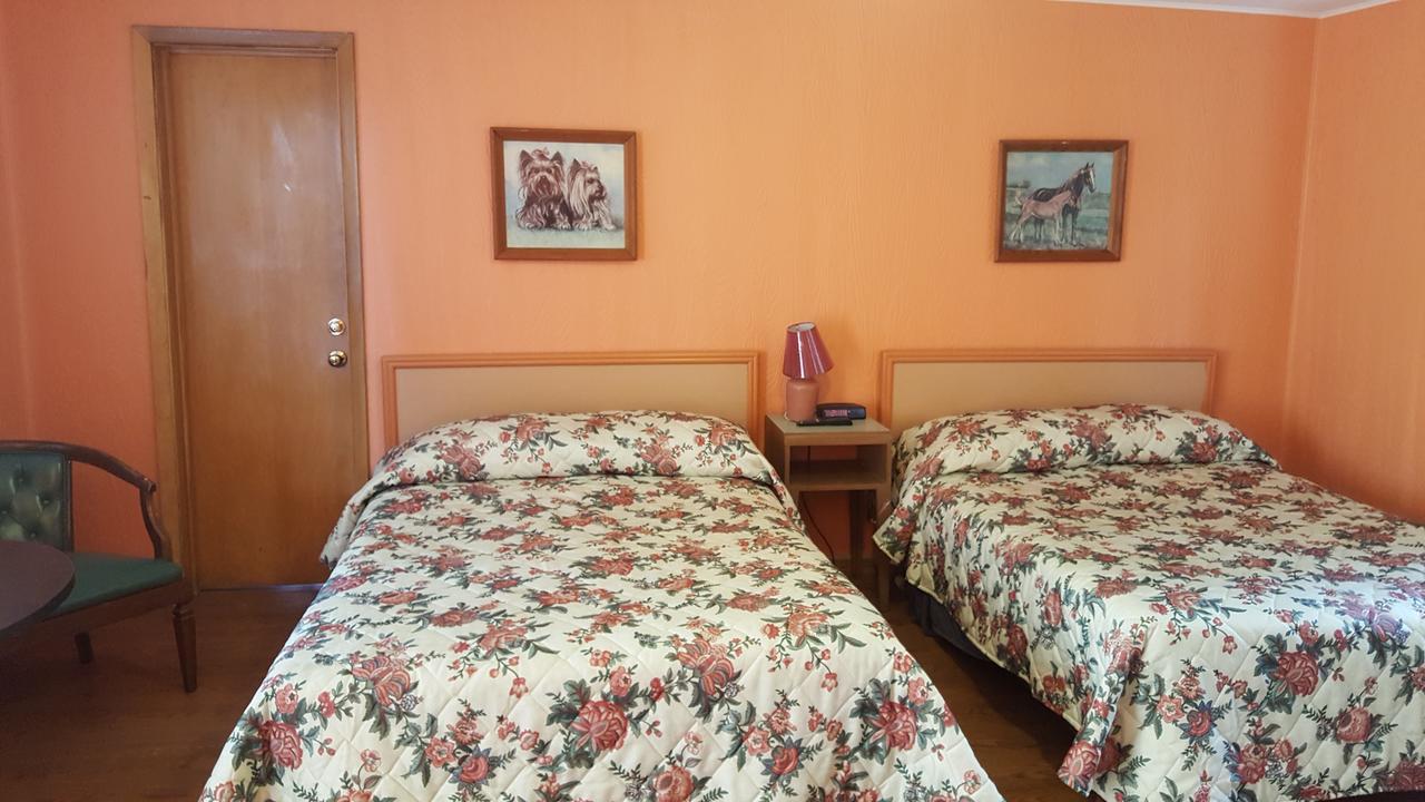 Alpine Motel In Heart Of Wisconsin Dells Downtown. Εξωτερικό φωτογραφία