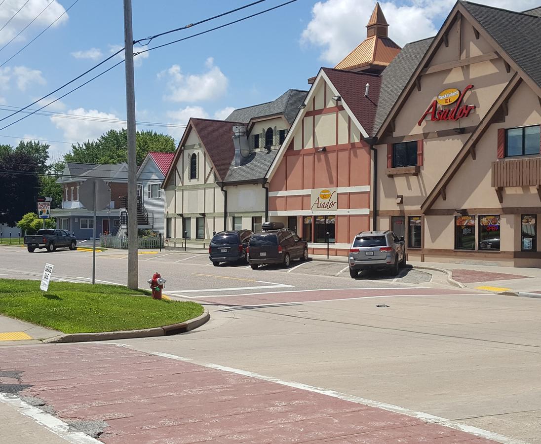 Alpine Motel In Heart Of Wisconsin Dells Downtown. Εξωτερικό φωτογραφία