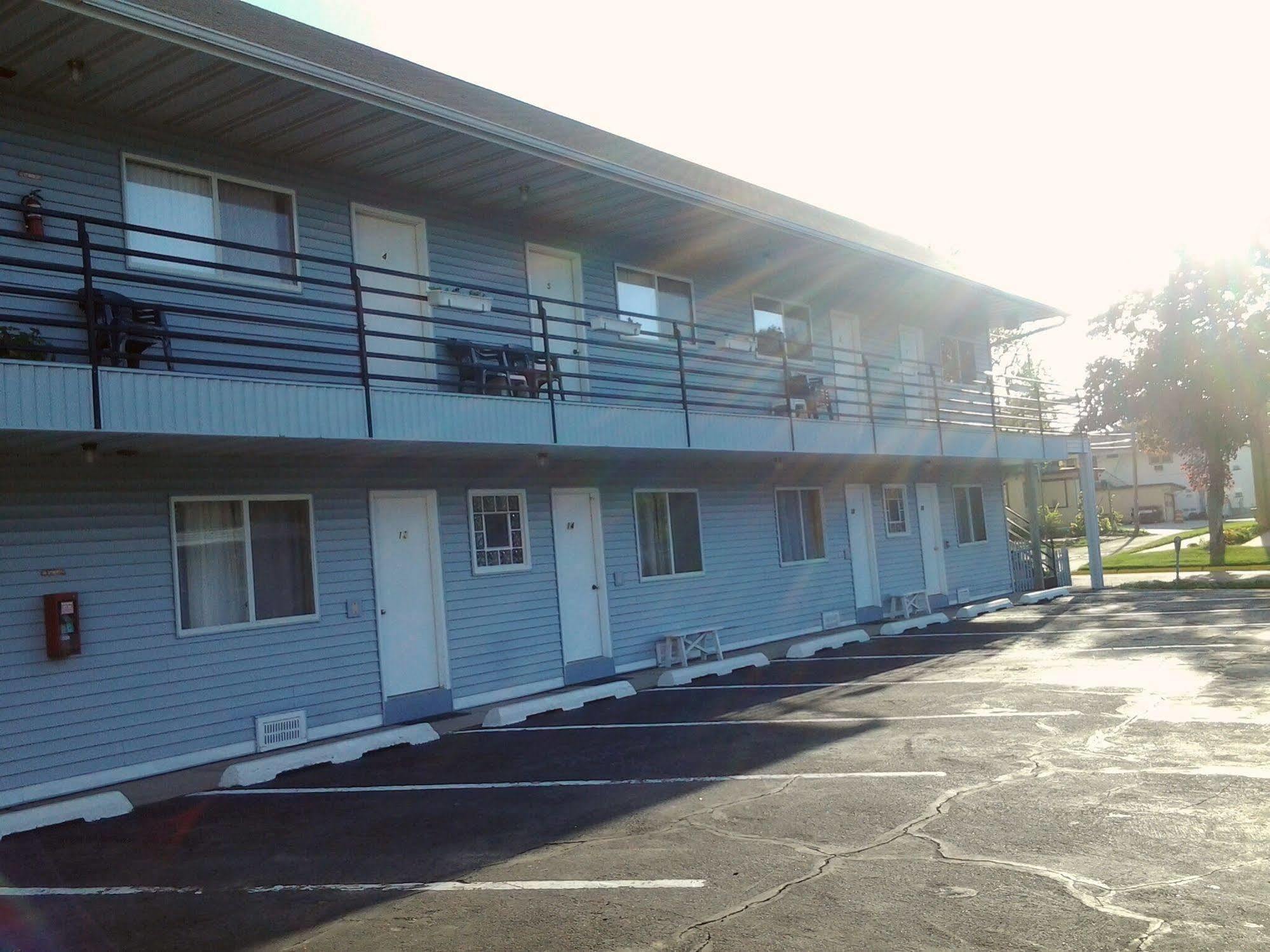 Alpine Motel In Heart Of Wisconsin Dells Downtown. Εξωτερικό φωτογραφία